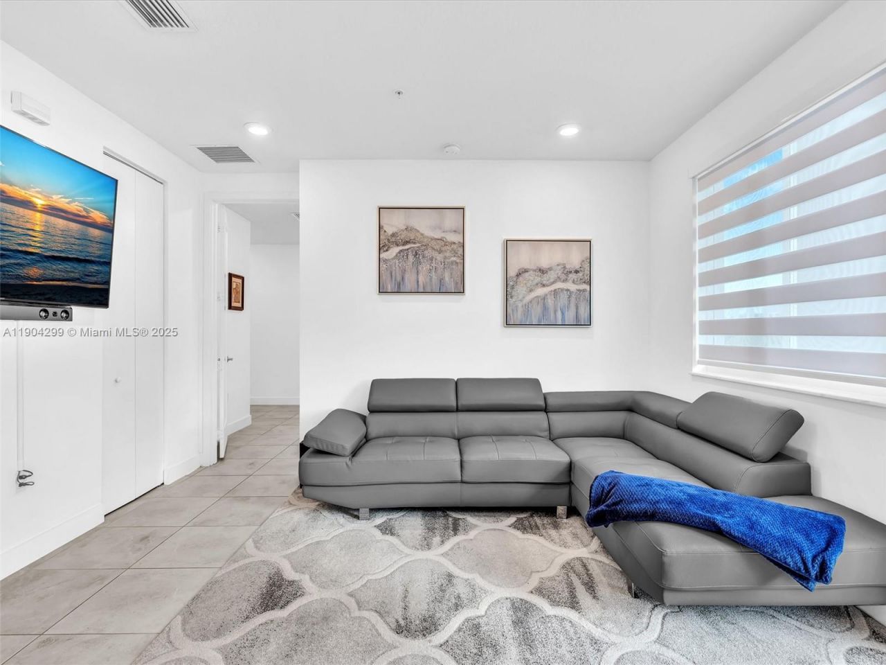 6410 NW 102nd Path, Unit 302, Doral, FL 33178 Photo