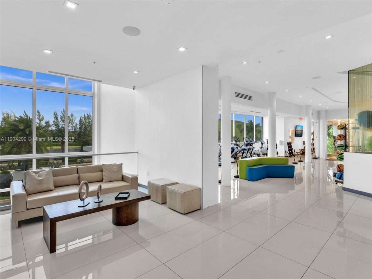 6410 NW 102nd Path, Unit 302, Doral, FL 33178 Photo