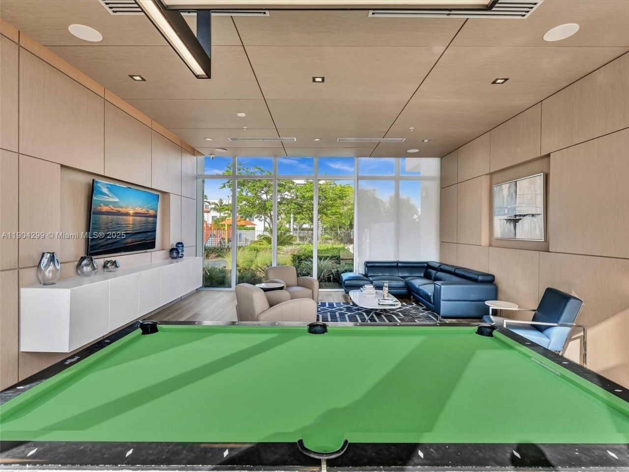 6410 NW 102nd Path, Unit 302, Doral, FL 33178 Photo