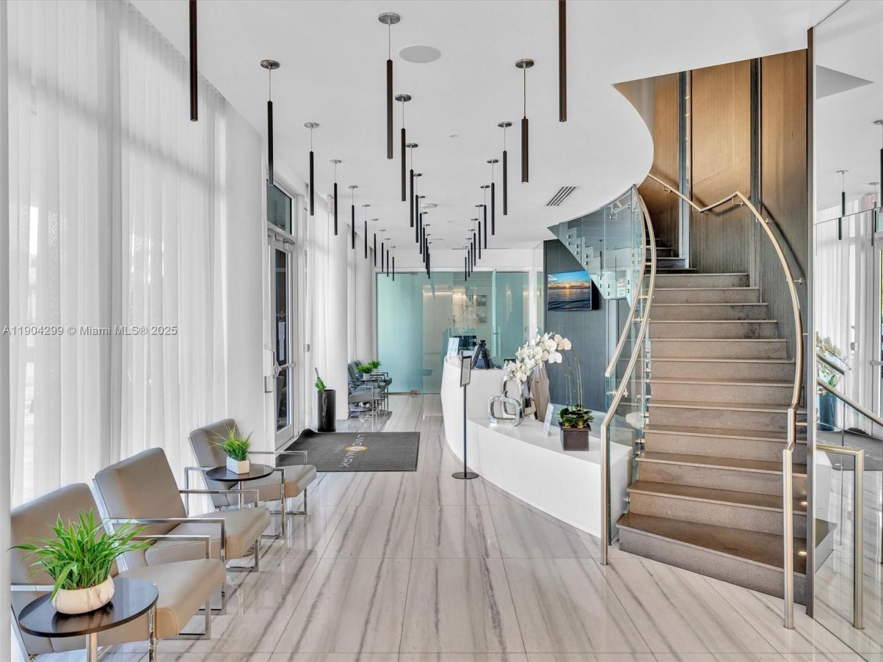 6410 NW 102nd Path, Unit 302, Doral, FL 33178 Photo