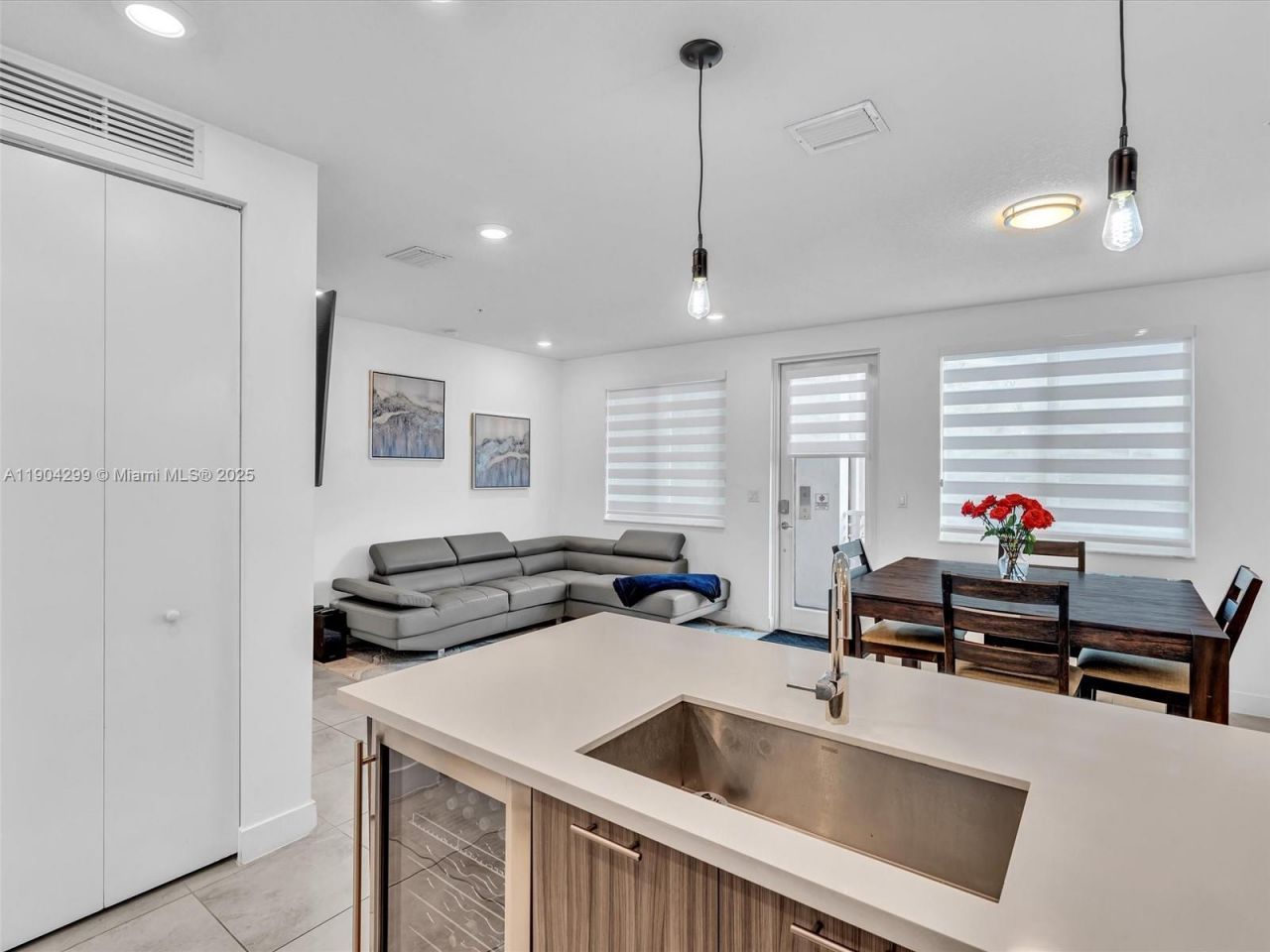 6410 NW 102nd Path, Unit 302, Doral, FL 33178 Photo