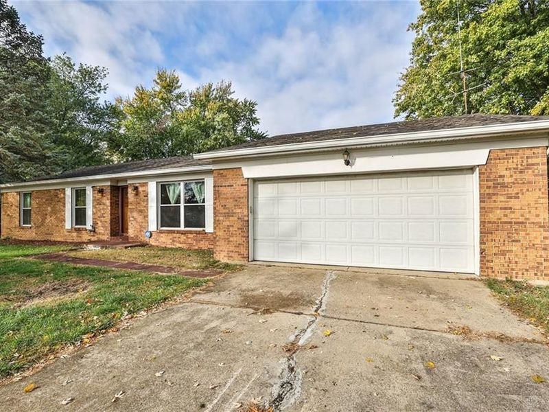 8309 Cox Road, West Chester, OH 45069 Photo 2