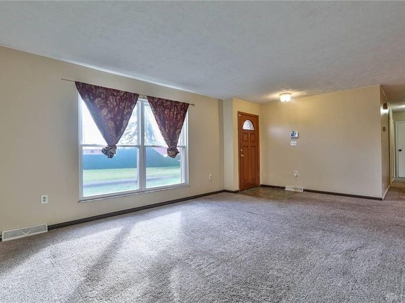 8309 Cox Road, West Chester, OH 45069 Photo 6