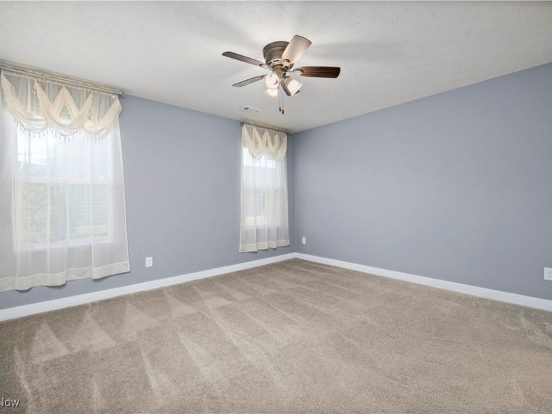 320 Pebble Creek Court, Amherst, OH 44001 Photo 16