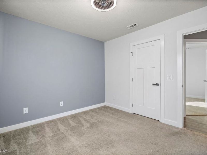 320 Pebble Creek Court, Amherst, OH 44001 Photo 23