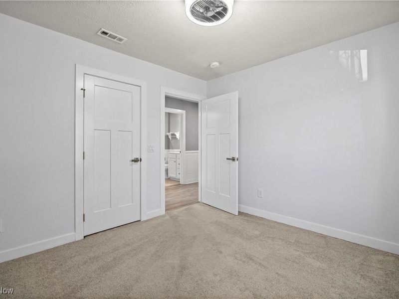 320 Pebble Creek Court, Amherst, OH 44001 Photo 24