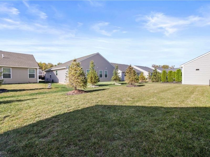 320 Pebble Creek Court, Amherst, OH 44001 Photo 33