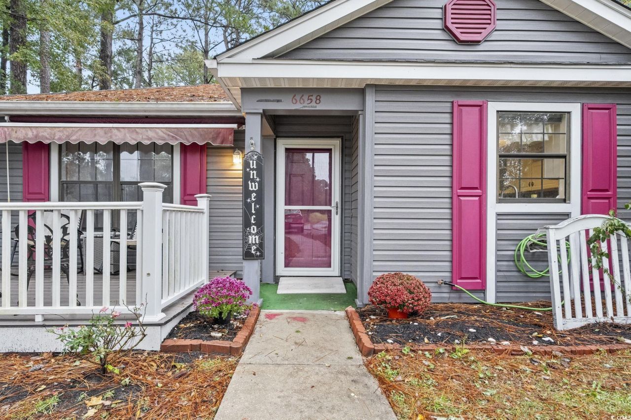 6658 Wisteria Dr. Photo 2