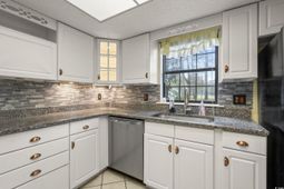 6658 Wisteria Dr. photo 4