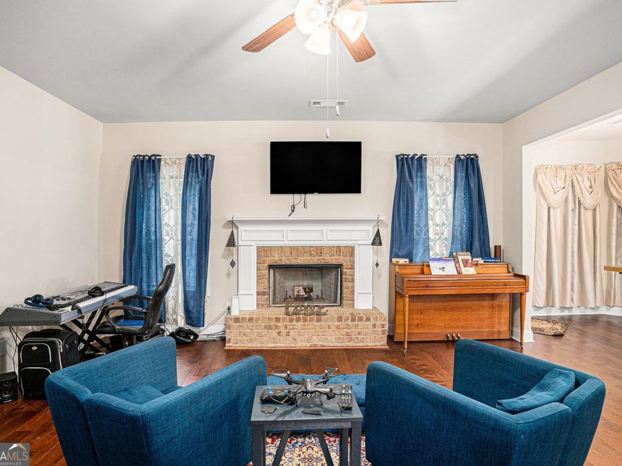 Property Image 8