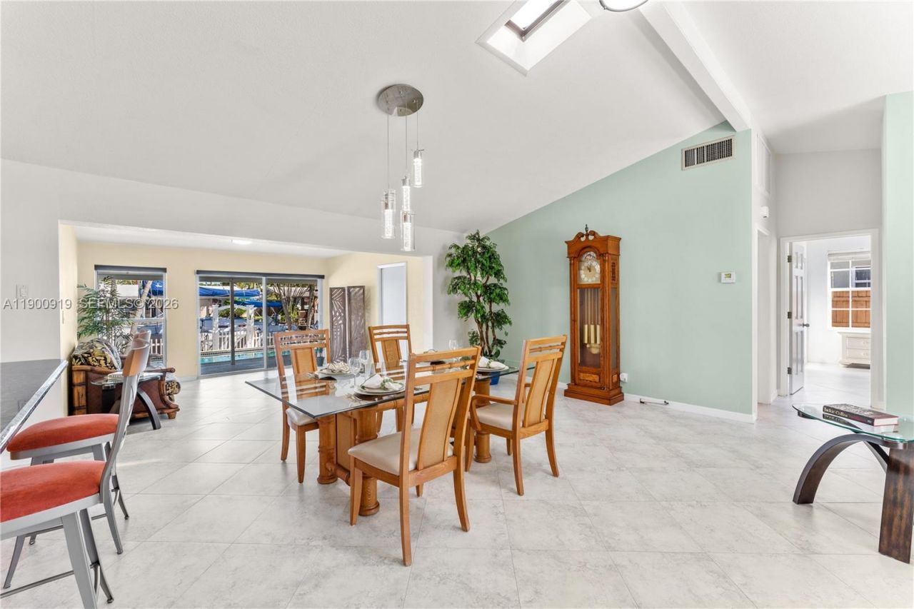 1625 SW 5th Ct, Fort Lauderdale, FL 33312 Photo