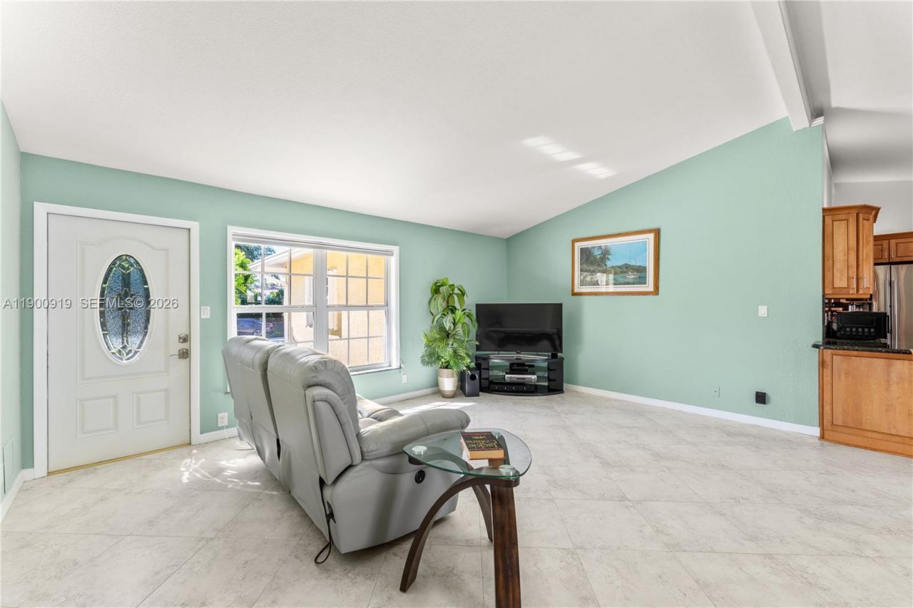 1625 SW 5th Ct, Fort Lauderdale, FL 33312 Photo