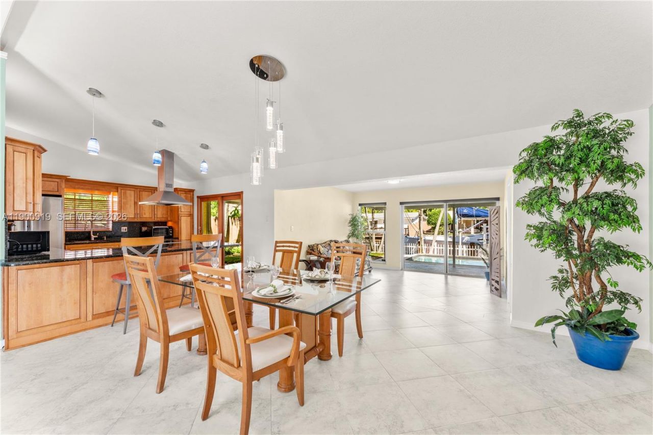 1625 SW 5th Ct, Fort Lauderdale, FL 33312 Photo