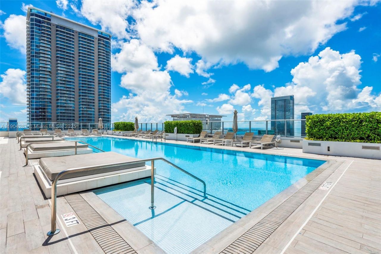 1010 Brickell Ave, Unit 1706, Miami, FL 33131 Photo