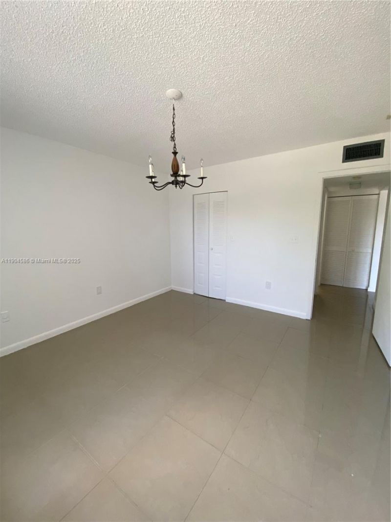 8261 SW 128th St, Unit 211, Pinecrest, FL 33156 Photo