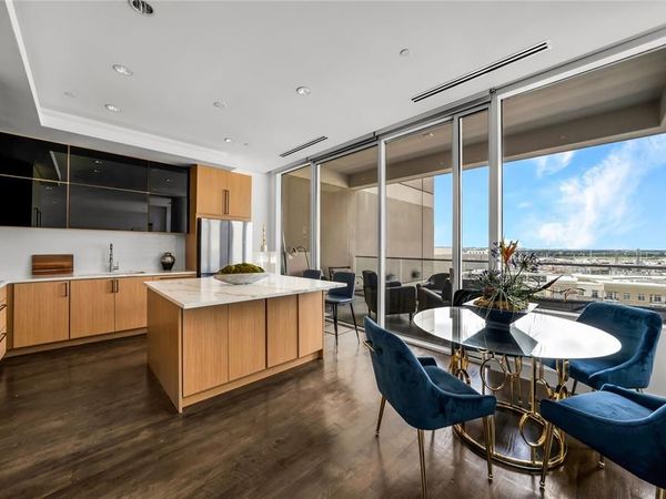 2408 Victory Park Lane, Unit 832, Dallas, TX 75219