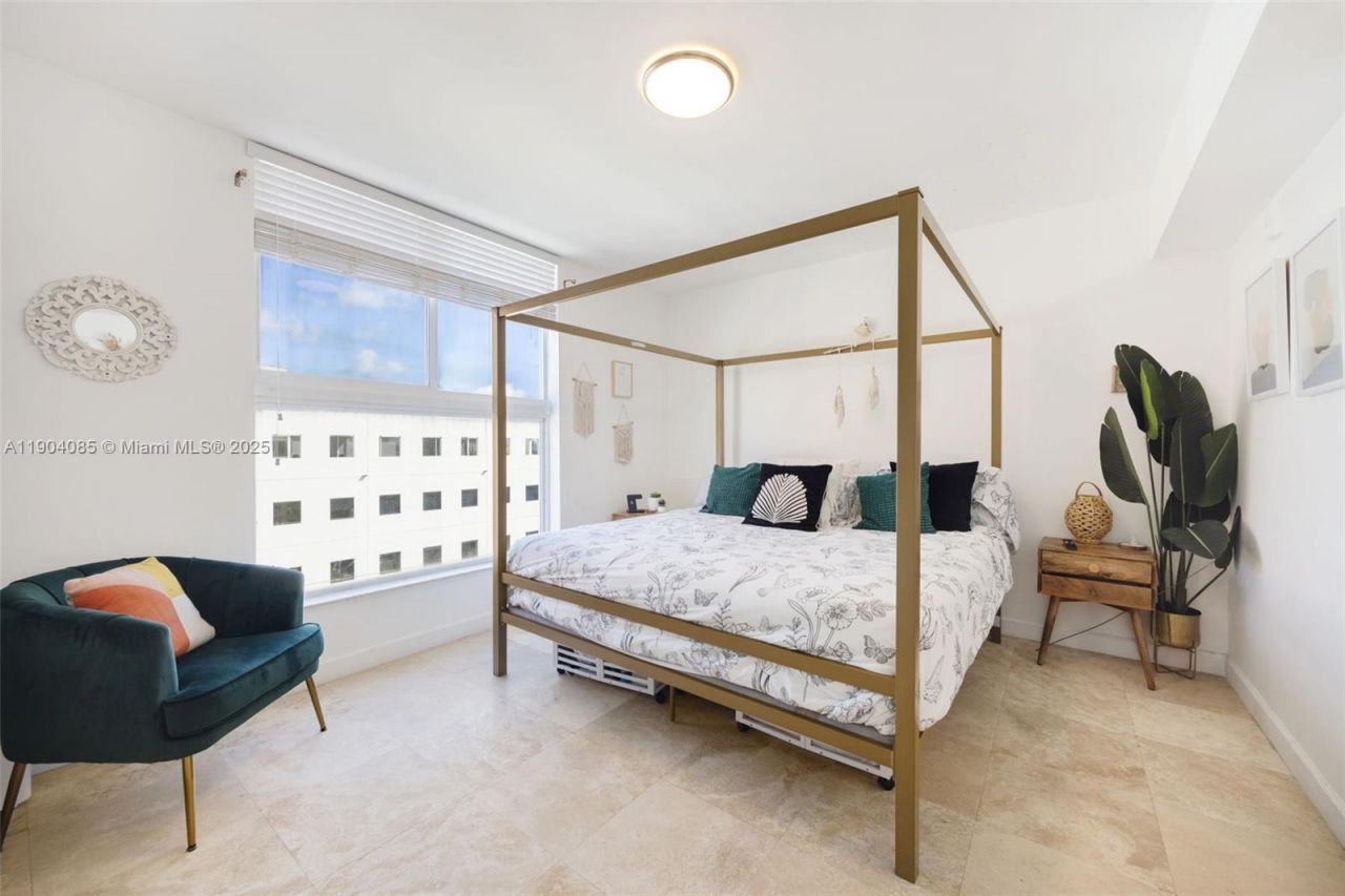 2650 SW 37th Ave, Unit 801, Miami, FL 33133 Photo