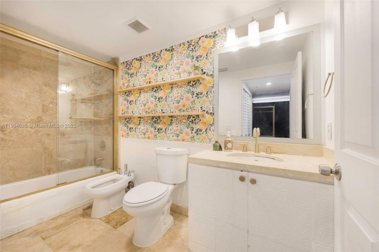 2650 SW 37th Ave, Unit 801, Miami, FL 33133 Photo