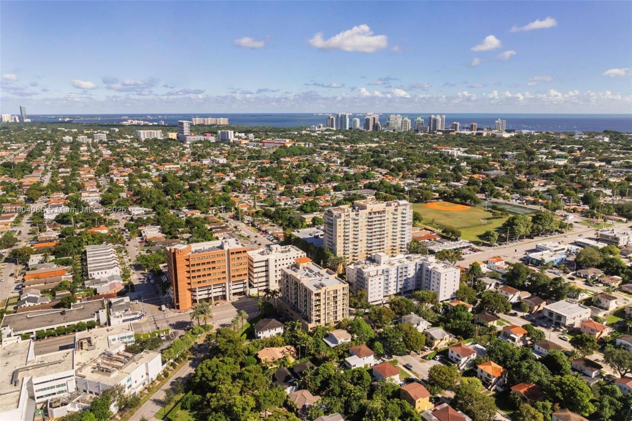 2650 SW 37th Ave, Unit 801, Miami, FL 33133 Photo