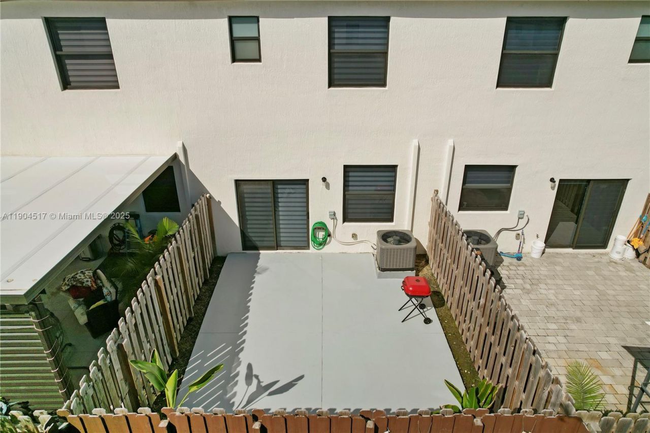 12942 SW 232nd Ter, Homestead, FL 33032 Photo