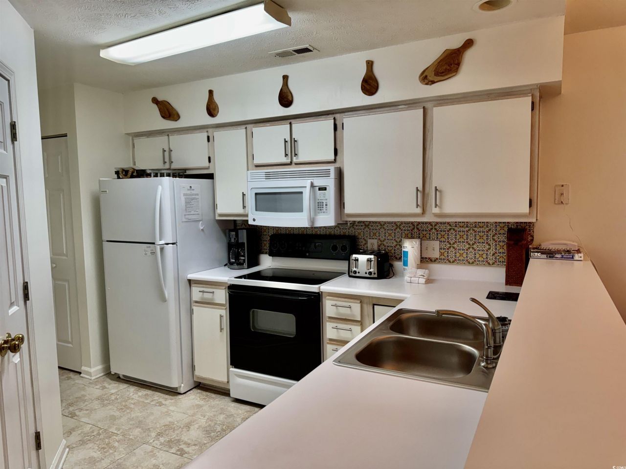 366 Pinehurst Ln. Photo 9