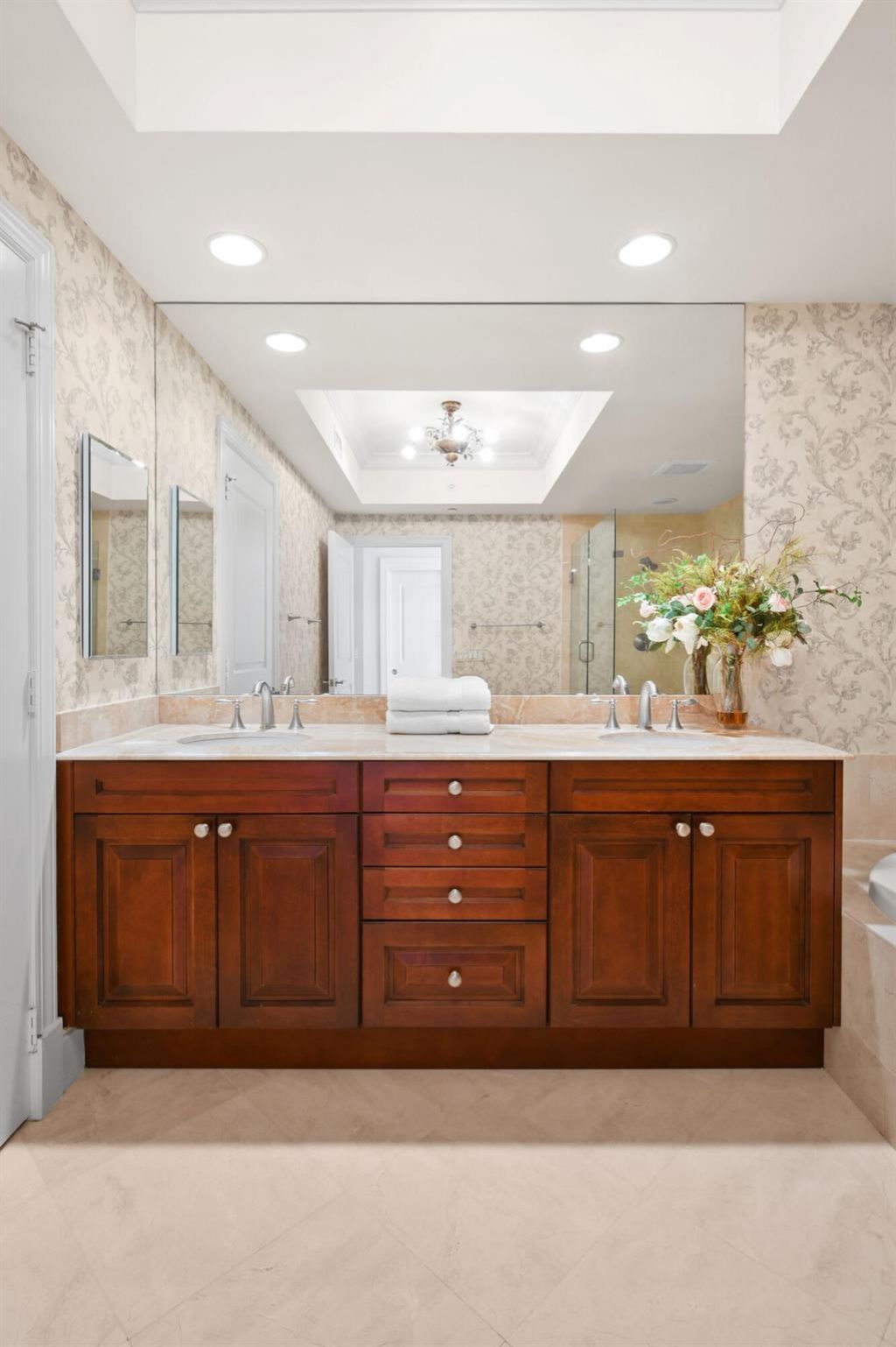 5050 N Ocean Drive, Unit 702, Singer Island, FL 33404 Photo