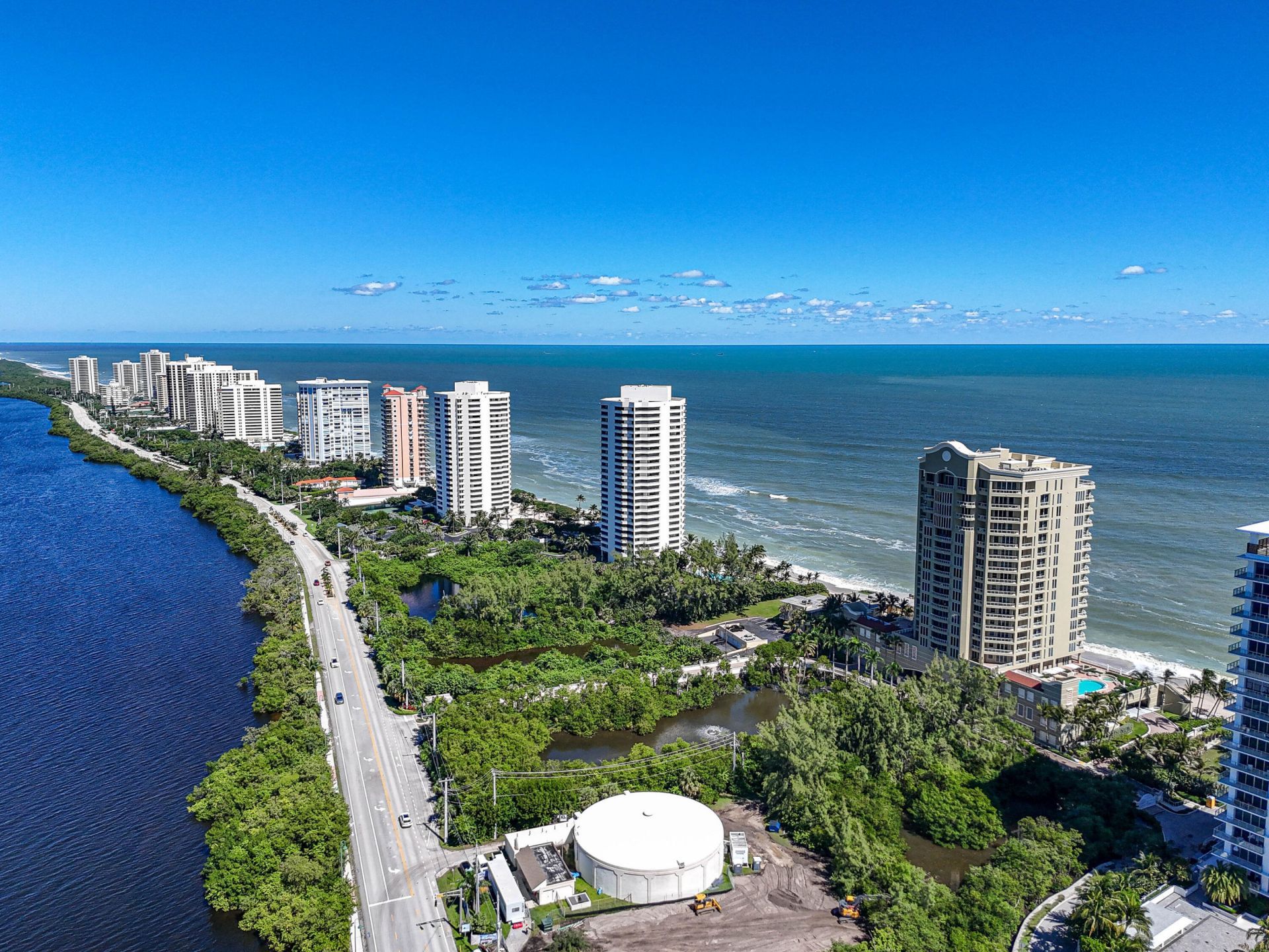 5050 N Ocean Drive, Unit 702, Singer Island, FL 33404 Photo