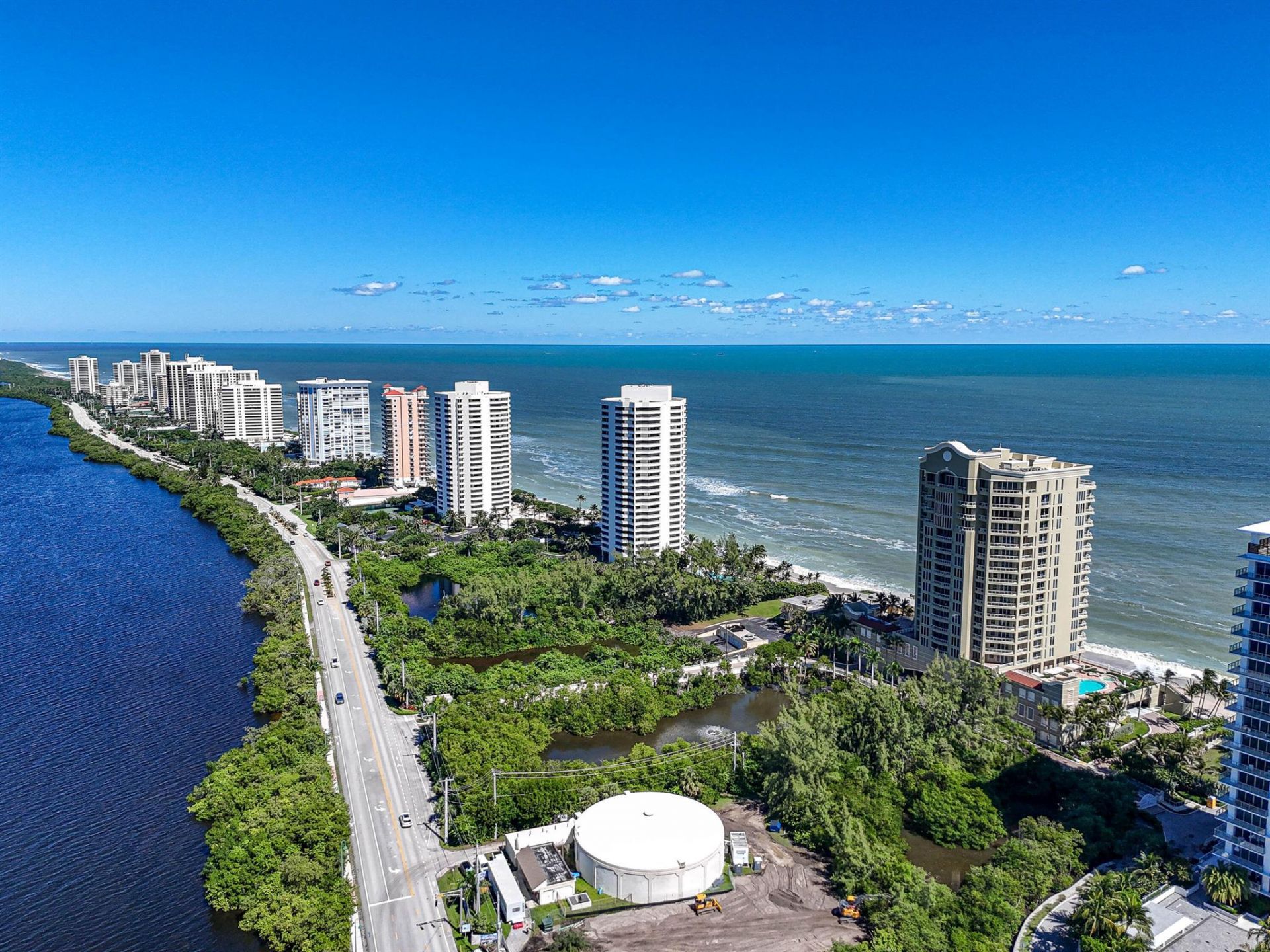 5050 N Ocean Drive, Unit 702, Singer Island, FL 33404 Photo