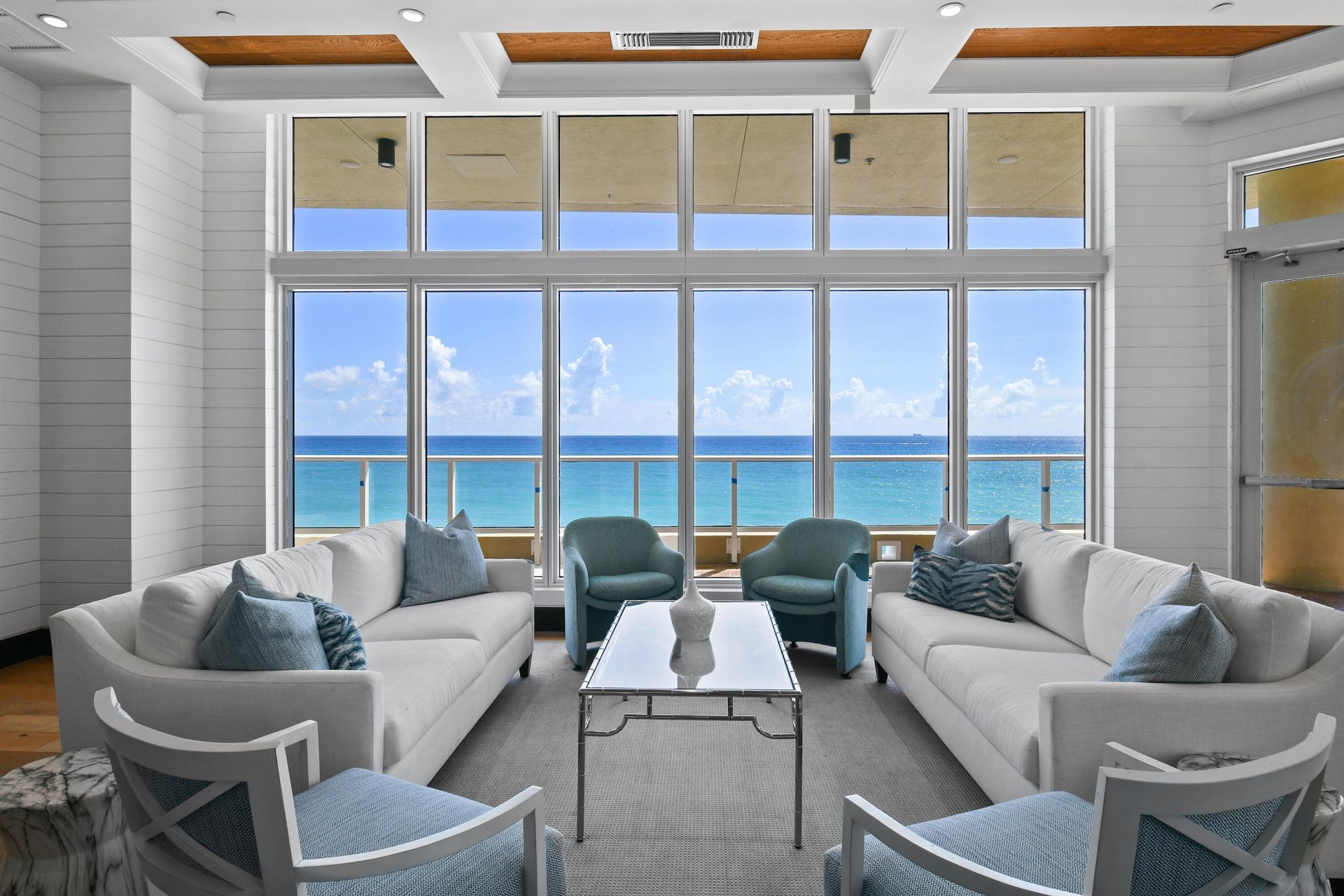 5050 N Ocean Drive, Unit 1203, Singer Island, FL 33404 Photo
