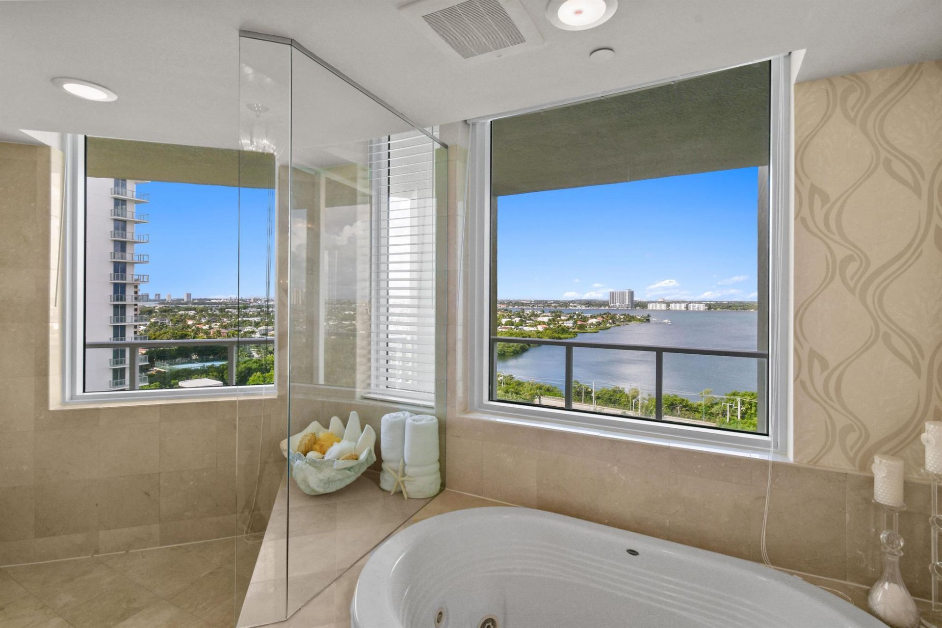 5050 N Ocean Drive, Unit 1203, Singer Island, FL 33404 Photo