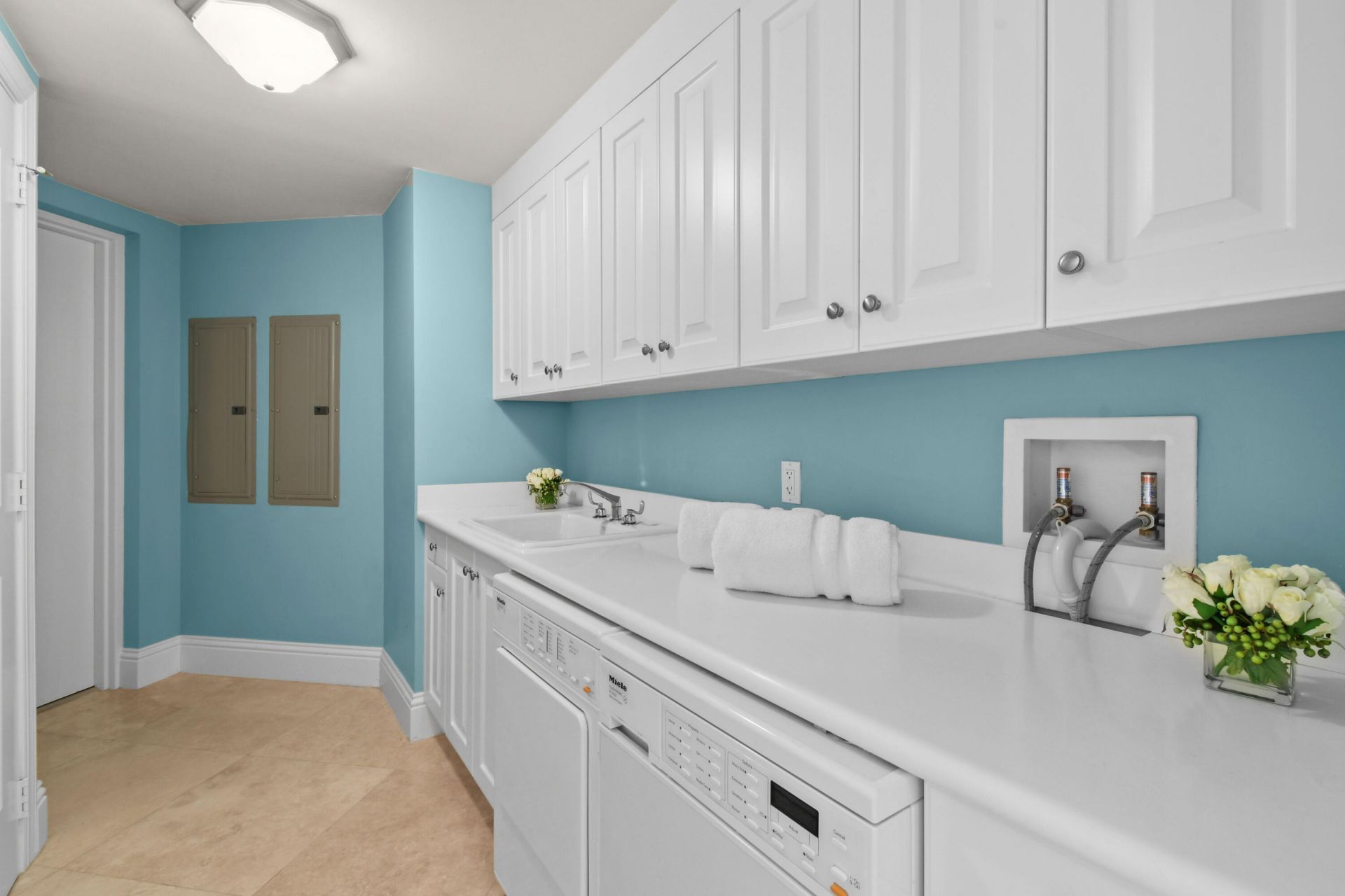 5050 N Ocean Drive, Unit 1203, Singer Island, FL 33404 Photo