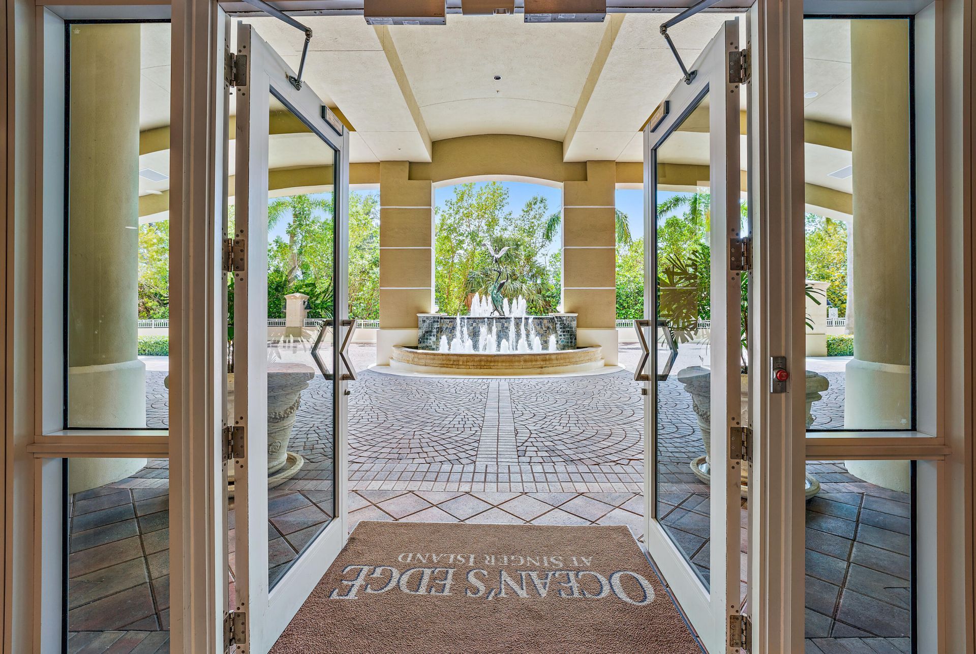 5050 N Ocean Drive, Unit 1203, Singer Island, FL 33404 Photo