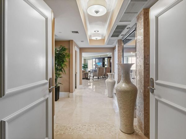 5050 N Ocean Drive, Unit 703, Singer Island, FL 33404