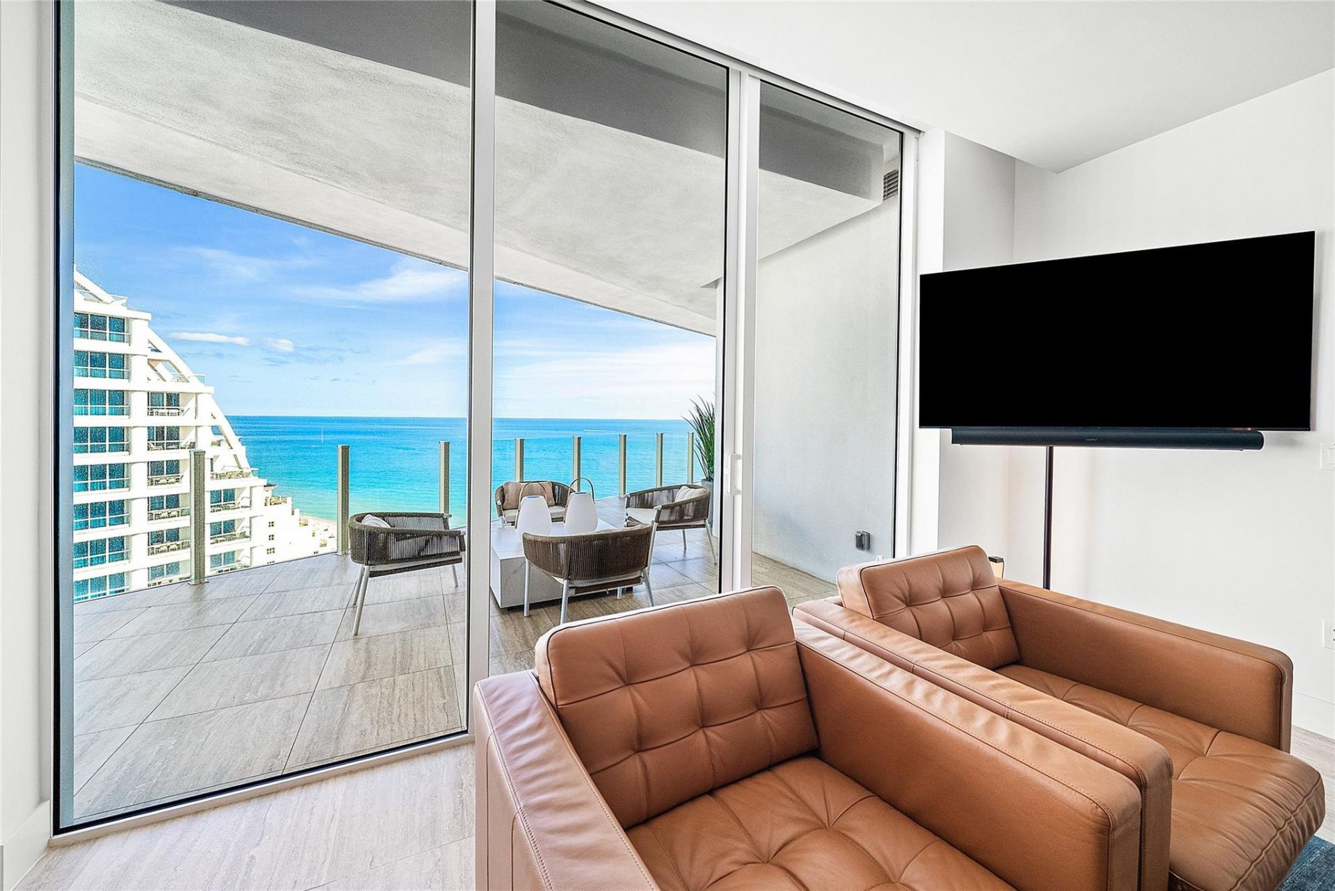 525 N Fort Lauderdale Beach Boulevard, Unit 1802, Fort Lauderdale, FL 33304 Photo