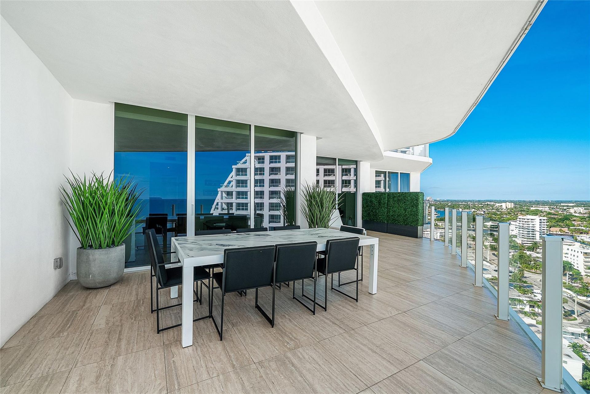 525 N Fort Lauderdale Beach Boulevard, Unit 1802, Fort Lauderdale, FL 33304 Photo