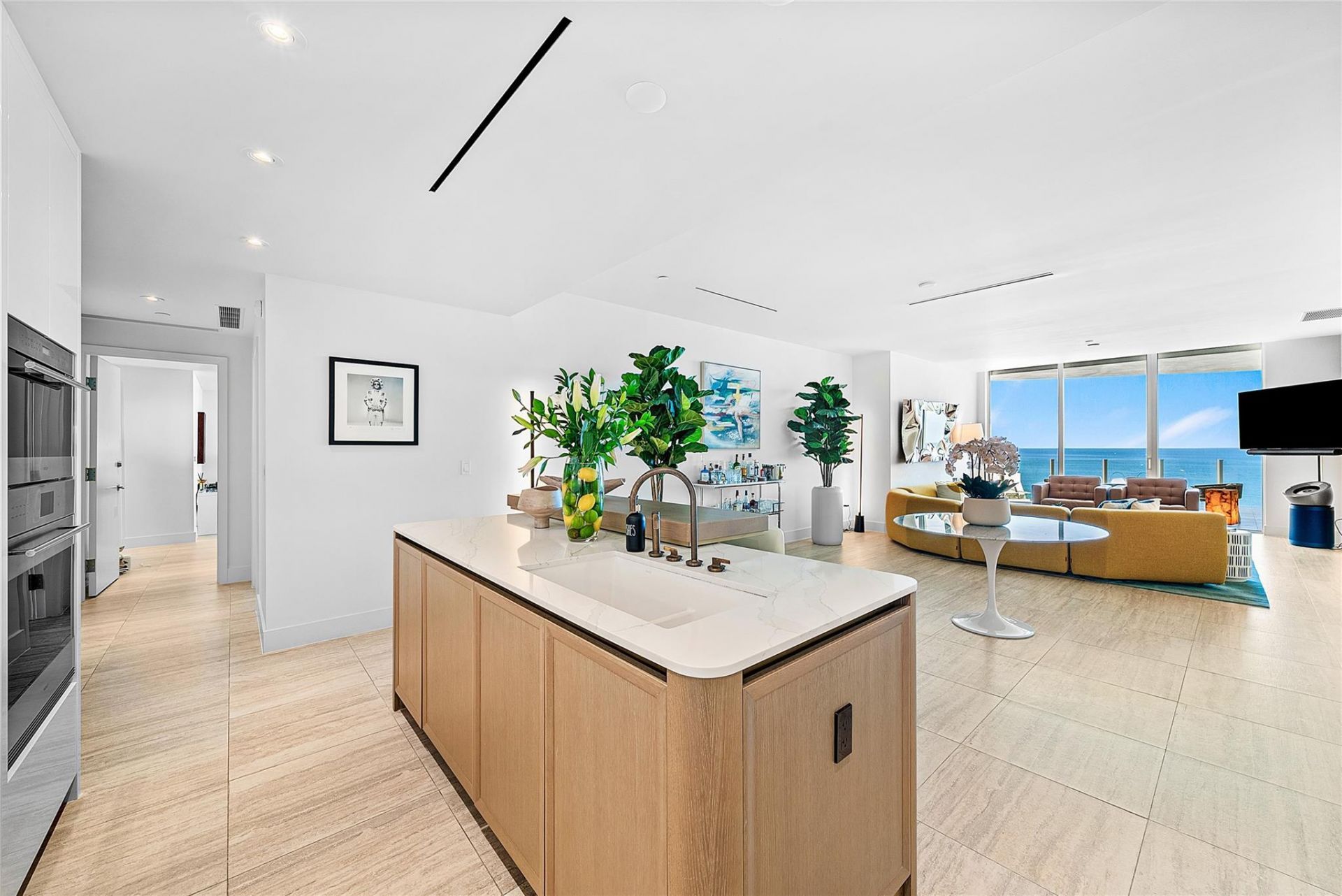 525 N Fort Lauderdale Beach Boulevard, Unit 1802, Fort Lauderdale, FL 33304 Photo