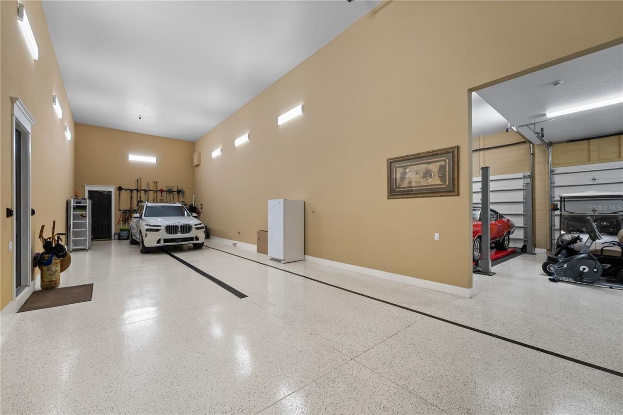 414 Meandering Way, Polk City, FL 33868 Photo