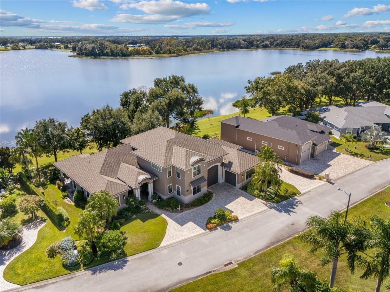 414 Meandering Way, Polk City, FL 33868 Photo