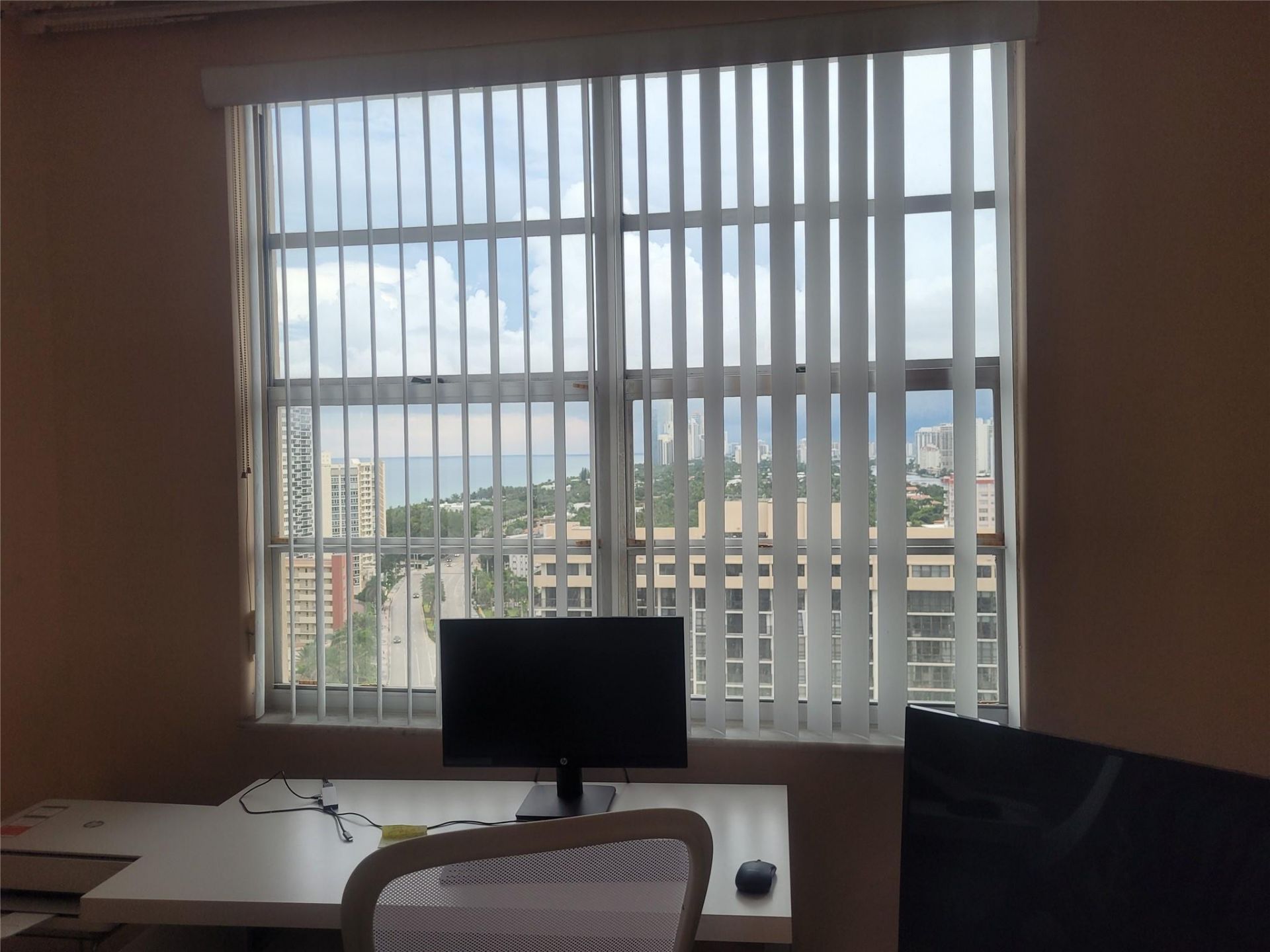 1985 S Ocean Drive, Unit 19J, Hallandale Beach, FL 33009 Photo