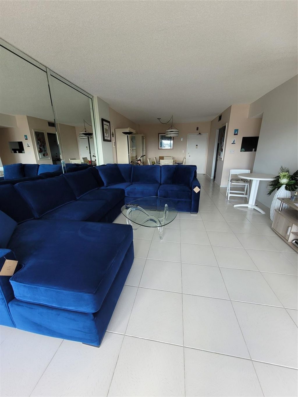 1985 S Ocean Drive, Unit 19J, Hallandale Beach, FL 33009 Photo