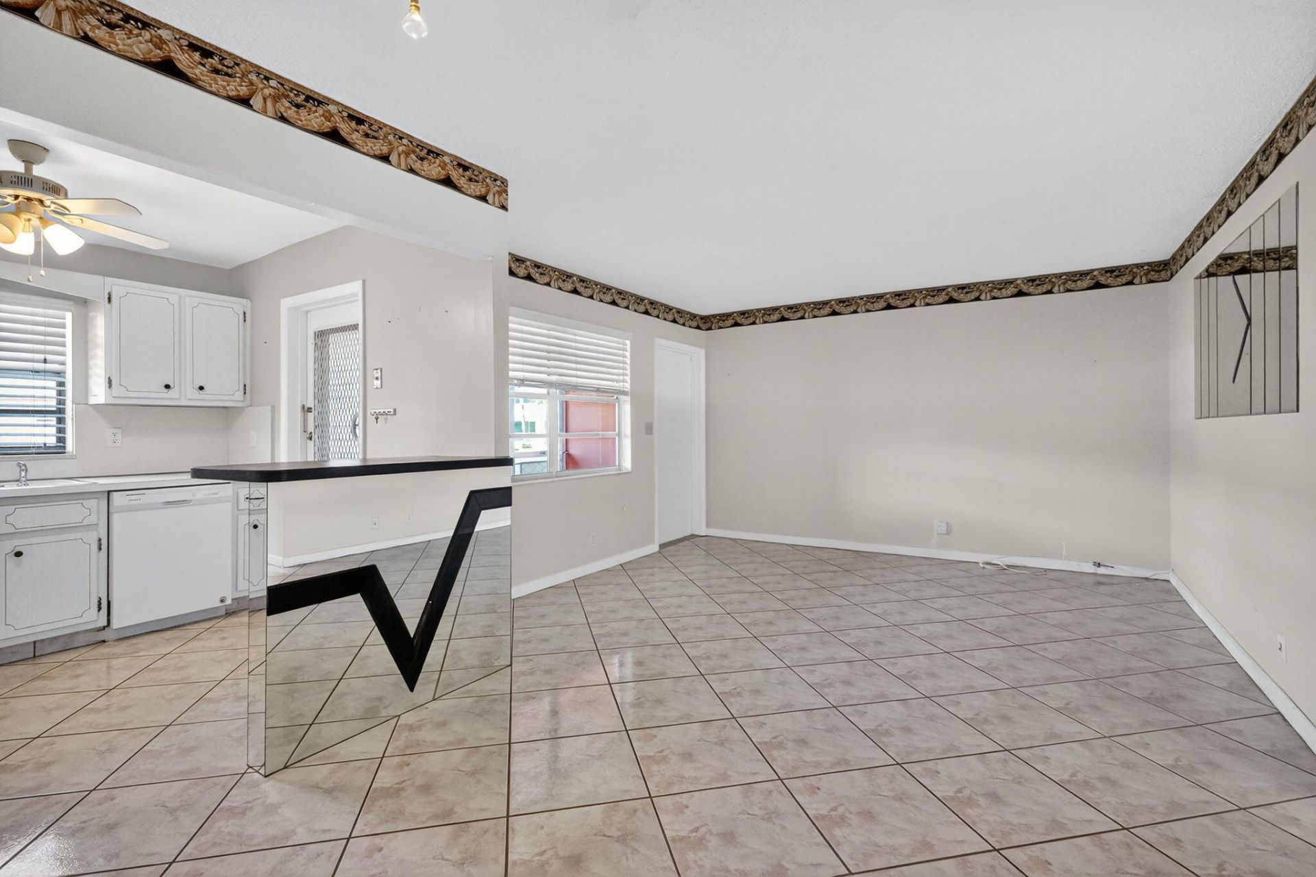 5300 Washington Street, Unit J116, Hollywood, FL 33021 Photo