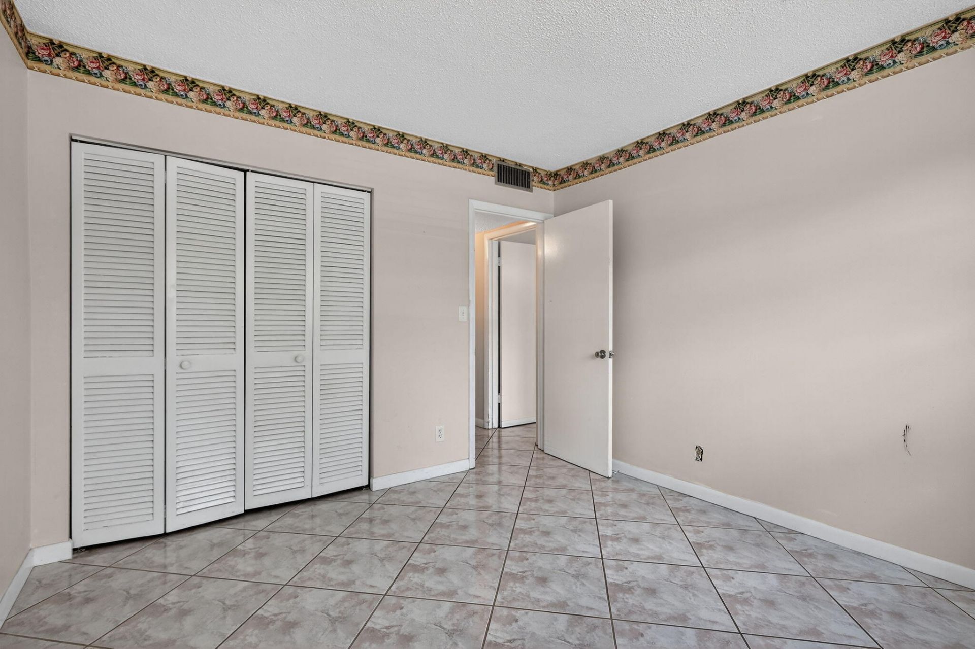 5300 Washington Street, Unit J116, Hollywood, FL 33021 Photo