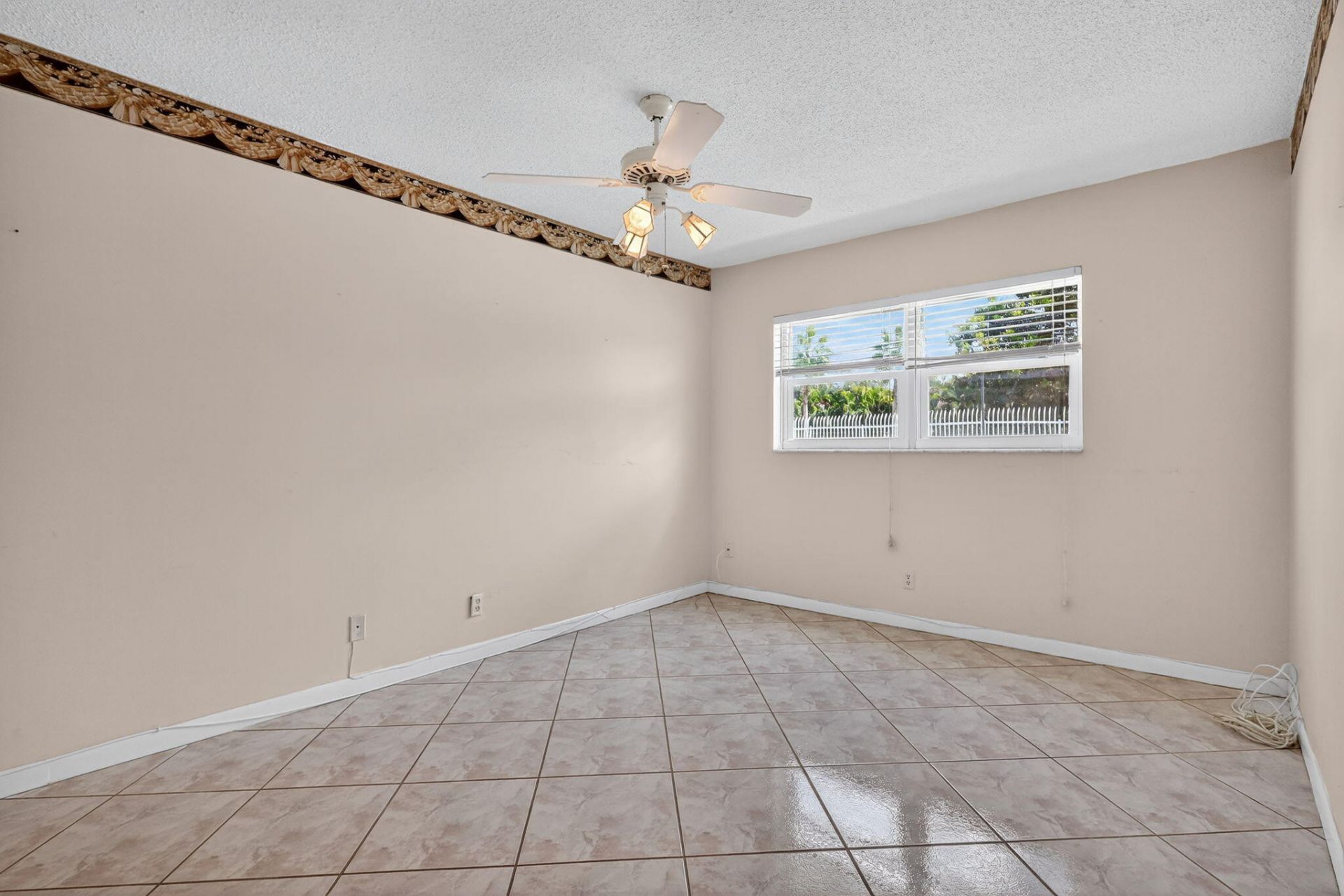 5300 Washington Street, Unit J116, Hollywood, FL 33021 Photo