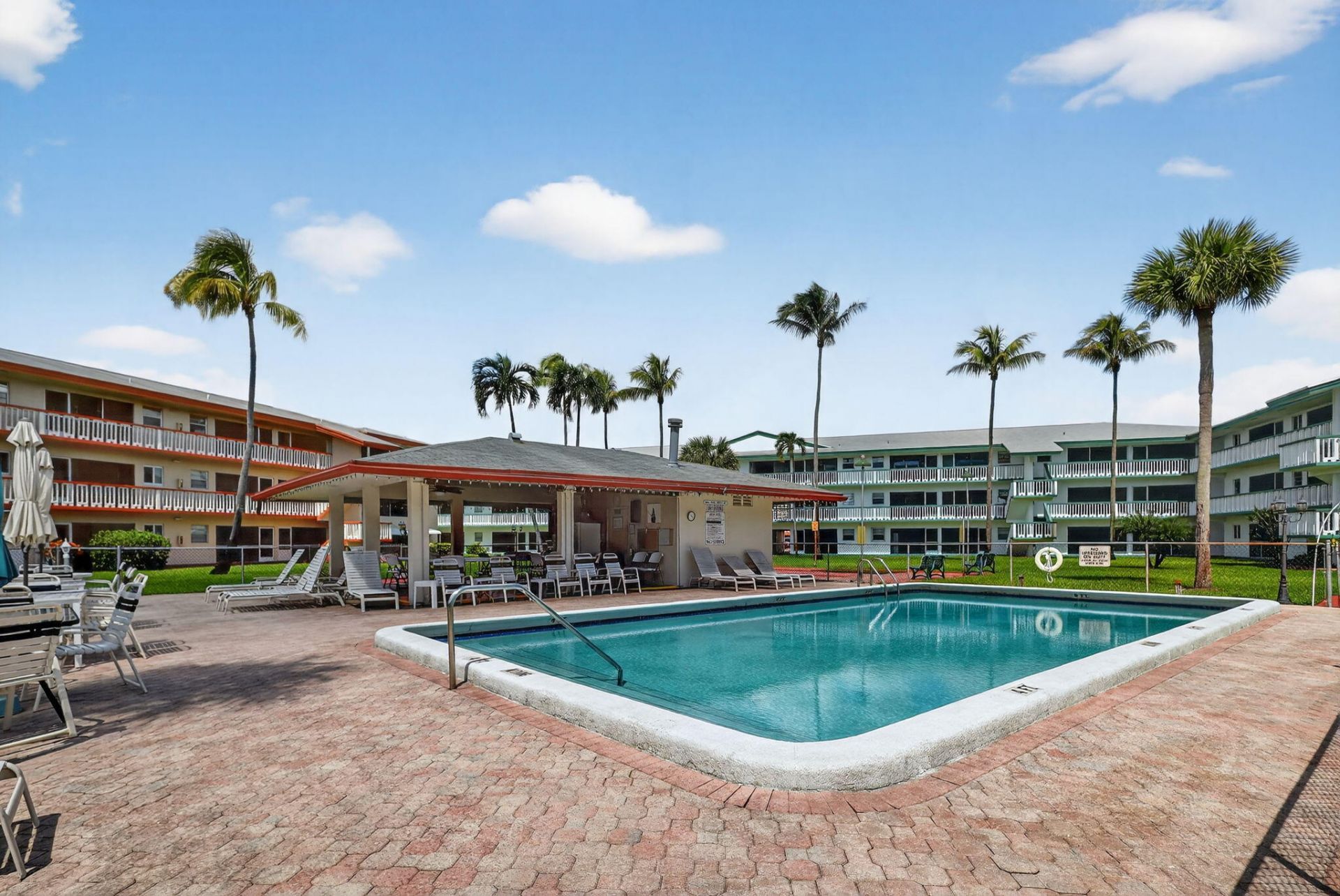 5300 Washington Street, Unit J116, Hollywood, FL 33021 Photo