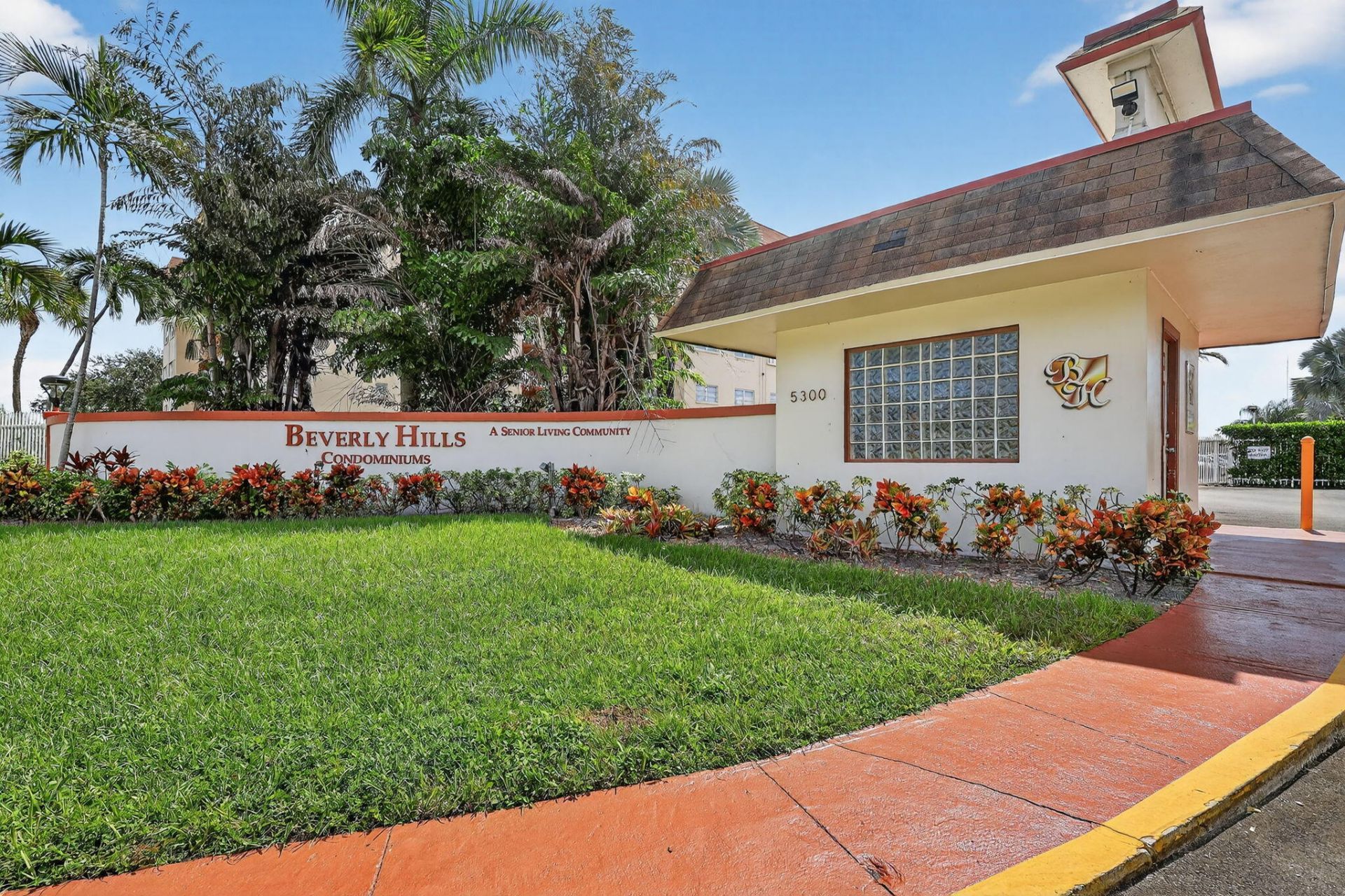 5300 Washington Street, Unit J116, Hollywood, FL 33021 Photo