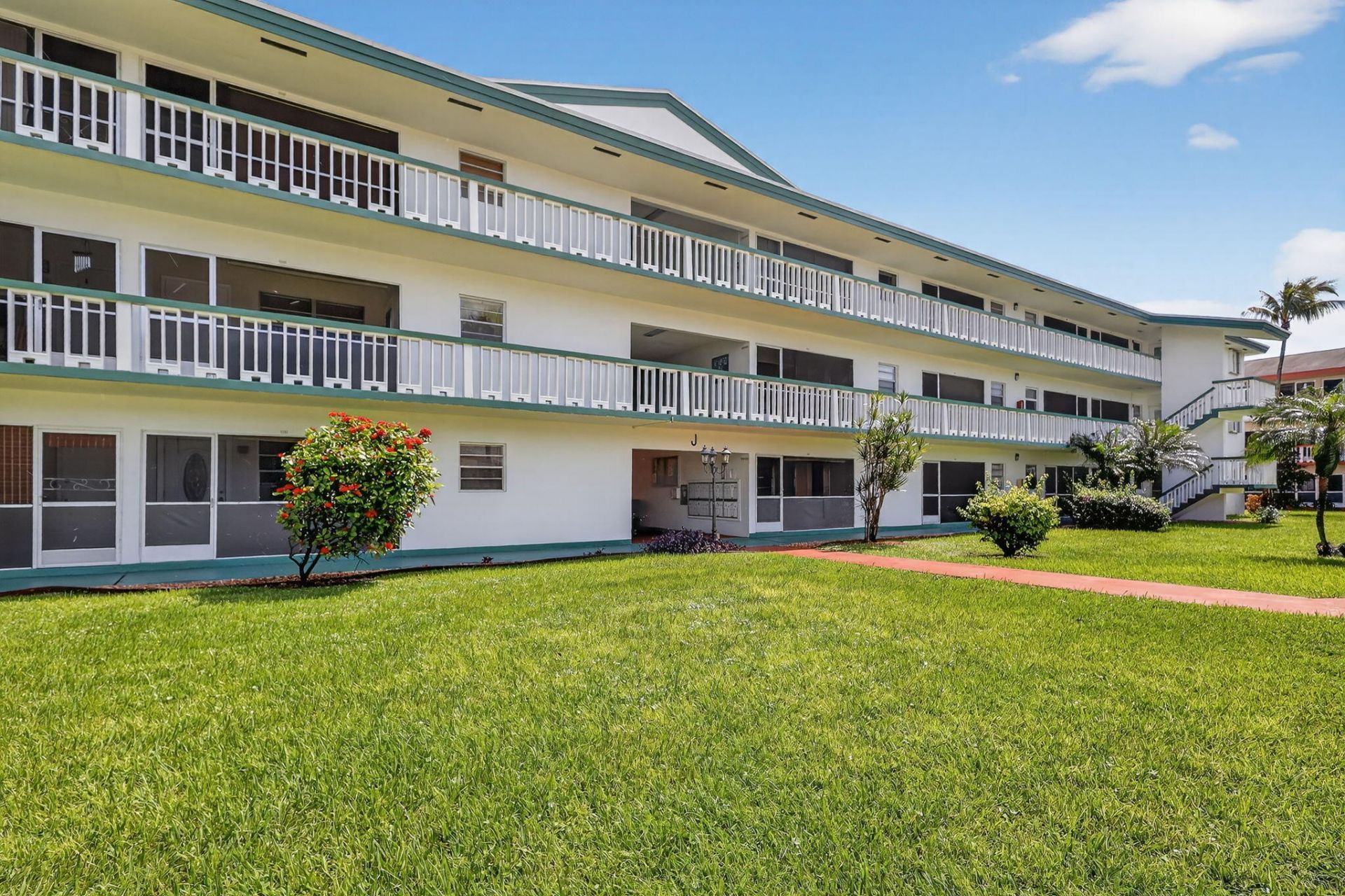 5300 Washington Street, Unit J116, Hollywood, FL 33021 Photo