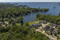 205 Palm Lake Drive photo 4