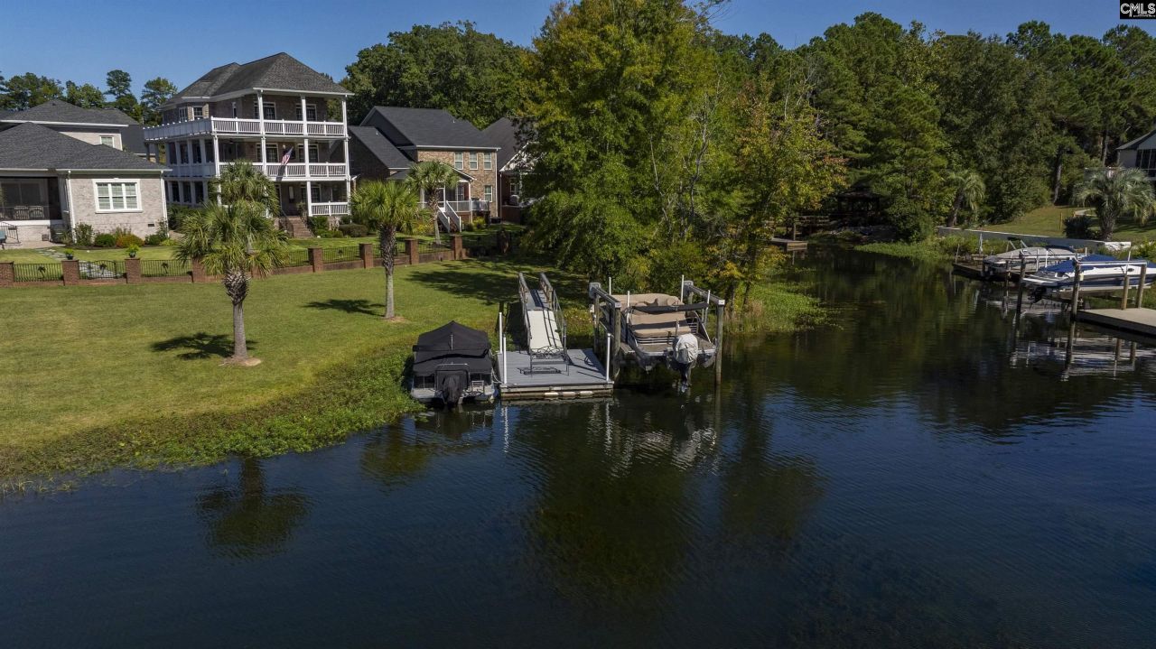 205 Palm Lake Drive Photo 4