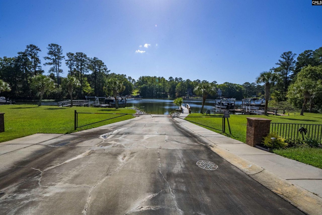 205 Palm Lake Drive Photo 73