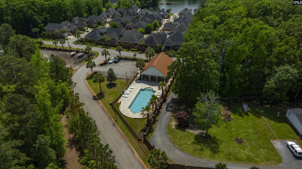 205 Palm Lake Drive Photo 8